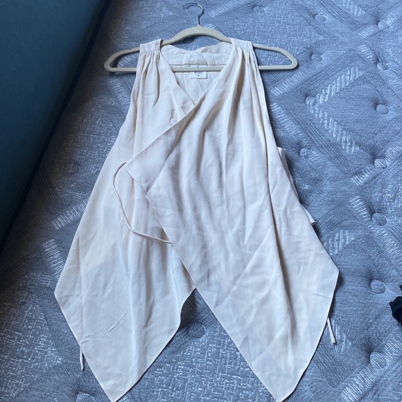 100% silk cream wrap vest - Picture 3 of 7